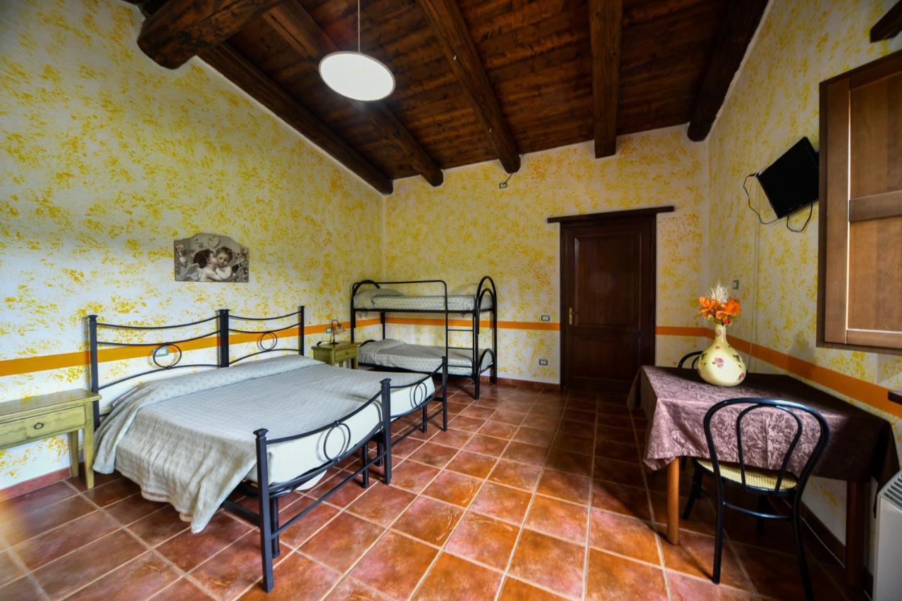 Agriturismo Valle Tezze Cascia Exterior photo